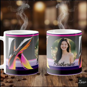 Abstrakter flüssiger Buchstabe K Neonfeder Kaffeetasse