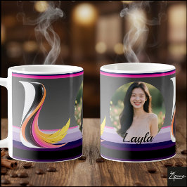 Abstrakter flüssiger Buchstabe L Neonfeder Kaffeetasse