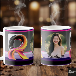 Abstrakter flüssiger Buchstabe R Neonfeder Kaffeetasse