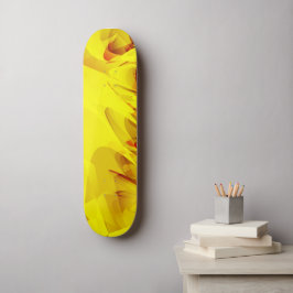 Abstrakter Gelbschwanz Skateboard