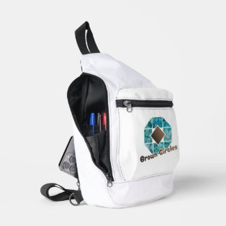 Abstrakter Oktagon mit braunem Platz und gegenüber Crossbody Bag
