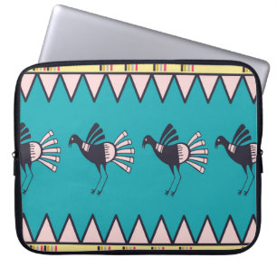Abstraktes afrikanisches Kunstdesign. Handgezogene Laptopschutzhülle