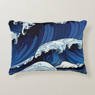 Abstraktes Blue Ocean Waves Artwork im japanischen Dekokissen