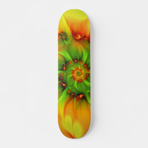 Abstraktes Fraktal im Sommer grün Skateboard