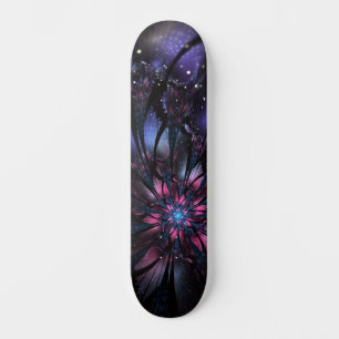Abstraktes fraktales Blumendesign. Skateboard