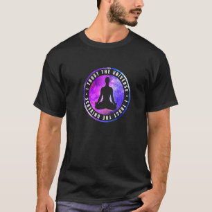 Abstraktes fröhliches Universum des liebenswerten T-Shirt