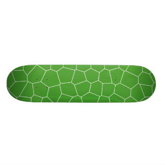 Abstraktes geometrisches Muster - Grün und Weiß Skateboard