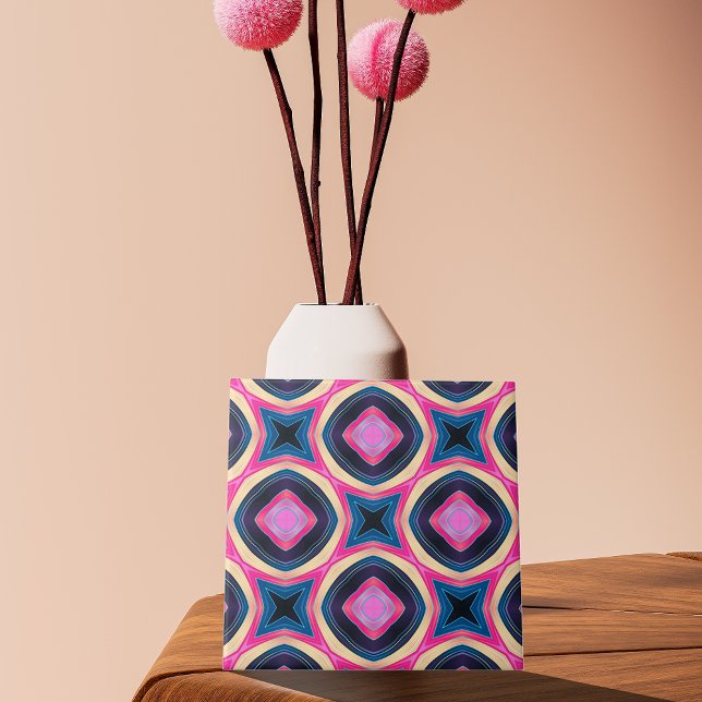 Abstraktes geometrisches Muster in Hot Pink und Bl Fliese (Von Creator hochgeladen)