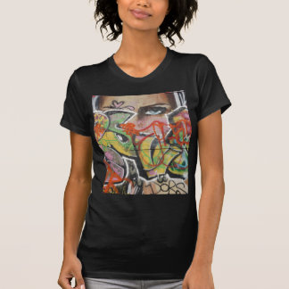 abstraktes Gesicht der Graffitikunstwandtextart T-Shirt