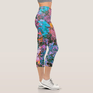 Abstraktes Korallen-, Rosa-Grün- und Aquamarin-Gar Capri Leggings