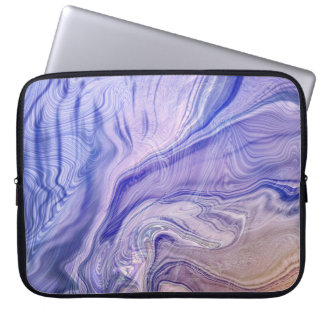 Abstraktes Lavendel- und Indigo-Fluid-Marmor-Muste Laptopschutzhülle
