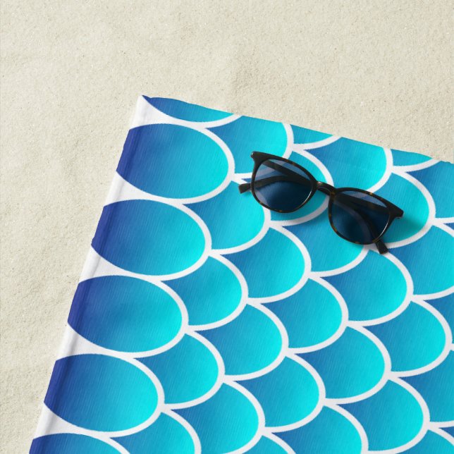 Abstraktes Muster der hellblauen Tierhaut Strandtuch (Beispiel)