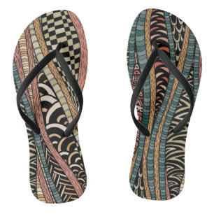 Abstraktes Muster in der ethnischen Art Flip Flops