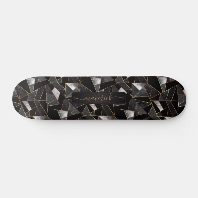 Abstraktes Muster in Grau, Schwarz und Gold Skateboard (Horizontal)