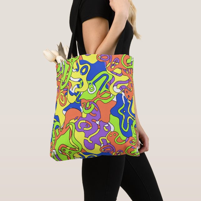 Abstraktes Neon-Doodle-Labyrinth-Muster (Von Nahem)