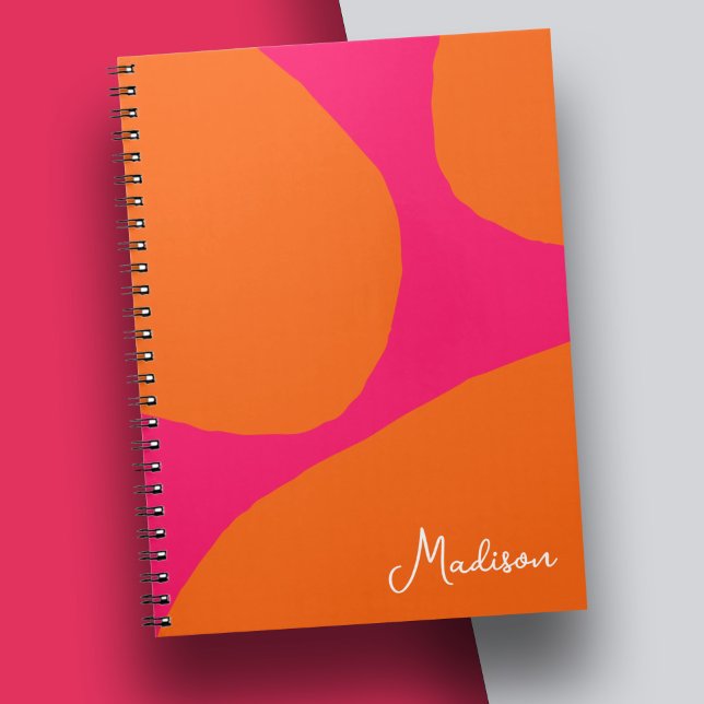 Abstraktes, rosa und orangefarbenes Muster mit Nam Notizblock (Bright and bold hot pink and orange notebook to personalize with your name.)