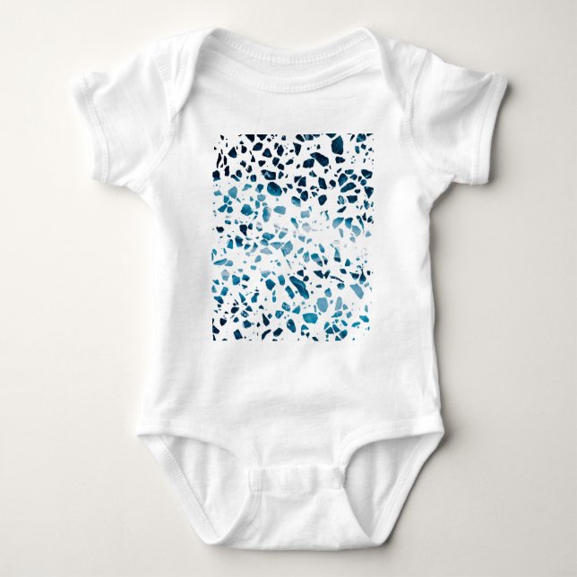 Abstraktes Terrazzo Mosaic Navy & Light Blue Muste Baby Strampler (Vorderseite)