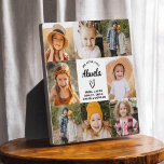 Abuela Wir Liebe Sie hören Moderne Foto Collage Fotoplatte<br><div class="desc">Die Abuela We Liebe You Heart Modern Foto Collage Plaque ist ein berührendes und personalisiertes Geschenk, das Ihre Liebe für Ihre Großmutter zeigt. Diese hübsch gestaltete Gedenktafel besticht durch eine herzförmige Collage aus Foto, mit der Sie Ihre Lieblingsfamilienfotos in einem modernen und stilvollen Layout hinzufügen können. Die herzliche "Wir Liebe...</div>