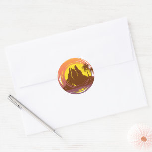 Abzeichen mit tropischer Vulkanlandschaft und Palm Runder Aufkleber