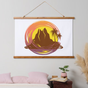 Abzeichen mit tropischer Vulkanlandschaft und Palm Wandteppich Mit Holzrahmen