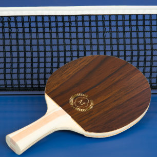 Abzeichen-Monogramm aus dunklem Mohagony Tischtennis Schläger