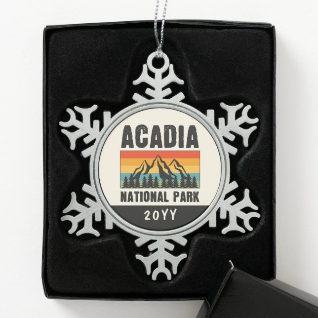 Acadia Nationalpark, Maine Retro Custom Year Schneeflocken Zinn-Ornament (Box)