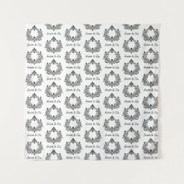 Acanthus & Antiquity, schwarz & weiß mit Monogramm Wandteppich