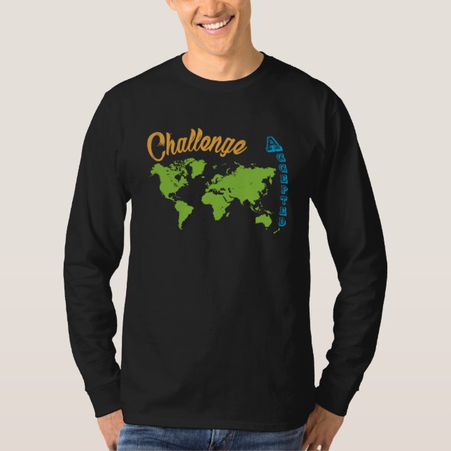 Accept a Travelling Challenge with a World Map T-Shirt (Vorderseite)