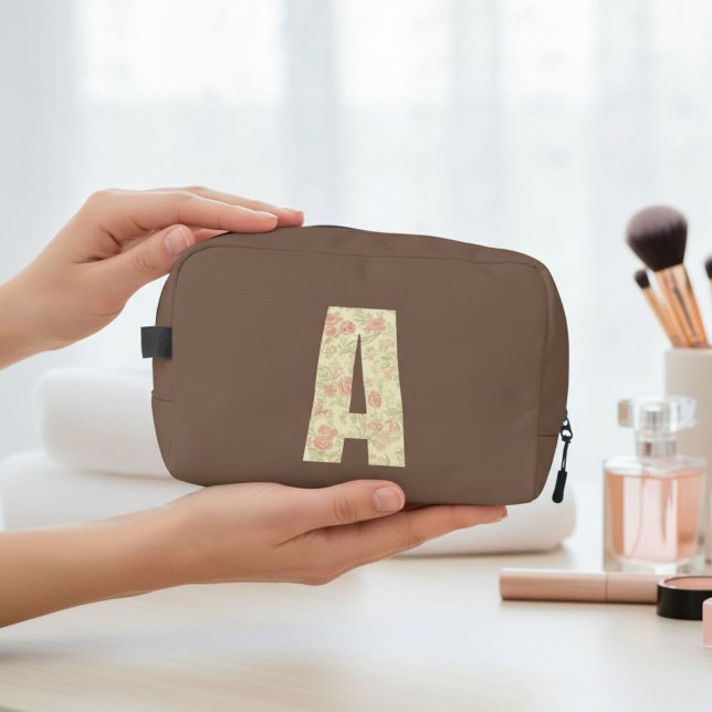 Accessory Bag Personalized Initial Waschbeutel (Von Creator hochgeladen)