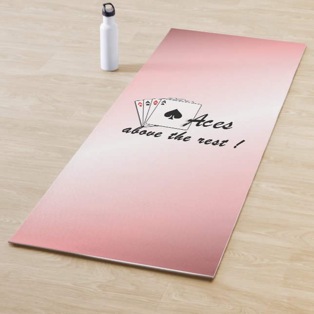 Aces oberhalb der Erholung Rot Yogamatte (Beispiel)