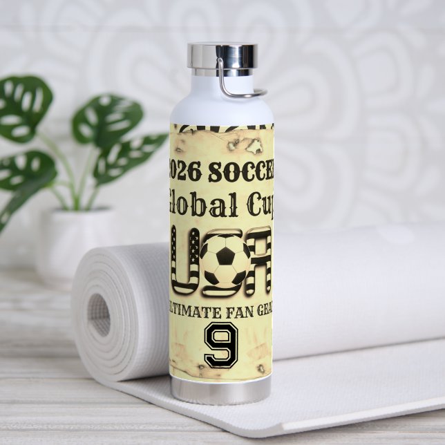 Achempong 2026 Global Cup: Tailgate Essential 9 Trinkflasche (Yoga (gedreht))