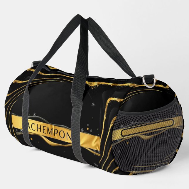 Achempong: The Auric Cascade | Opulent Liquid Gold Duffle Bag (Rechte Ecke)
