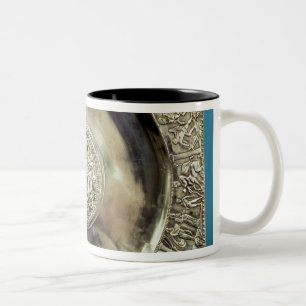 Achteckiger Teller von Kaiseraugst, römisch Zweifarbige Tasse