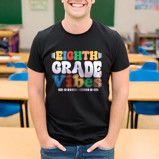 Achtklässler kehrt zurück zum Schullehrer T-Shirt (Von Creator hochgeladen)