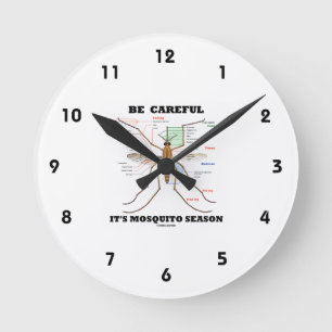 Achtung, es ist Moskito-Saison (Moskito-Anatomie) Runde Wanduhr