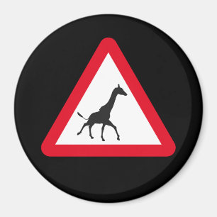 Achtung: Giraffe Crossing! Magnet