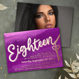 Achtzehn Skriptschlüssel 18. Geburtstag lila Rose Folieneinladung