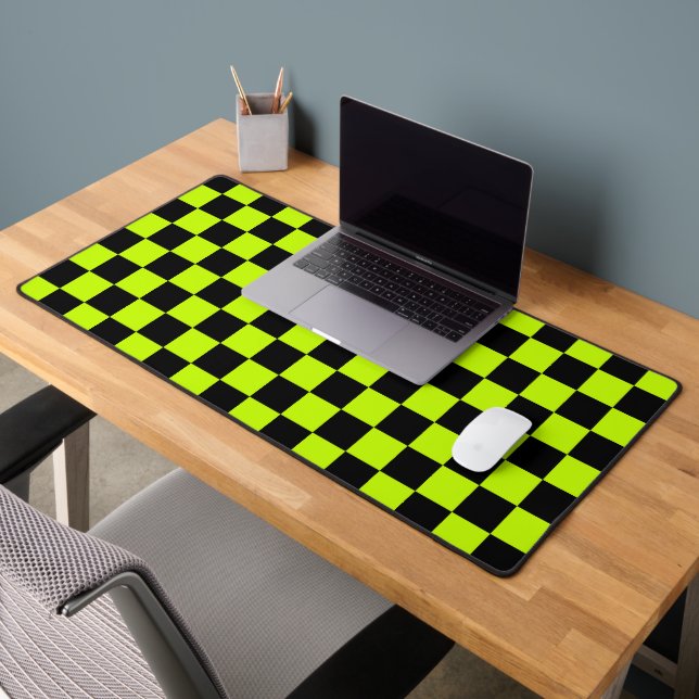 Acid green black checkerboard pattern schreibtischunterlage (Büro 2)