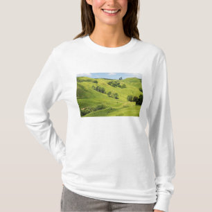 Ackerland in der Nähe von Gisborne, Neuseeland T-Shirt