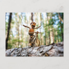 Acorn elf Rad fahren ohne zu halten Postkarte