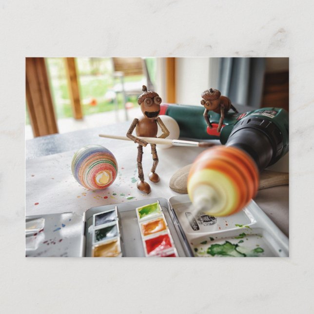 Acorn Elfen dekorieren Ostereier Ostern Postkarte (Vorderseite)