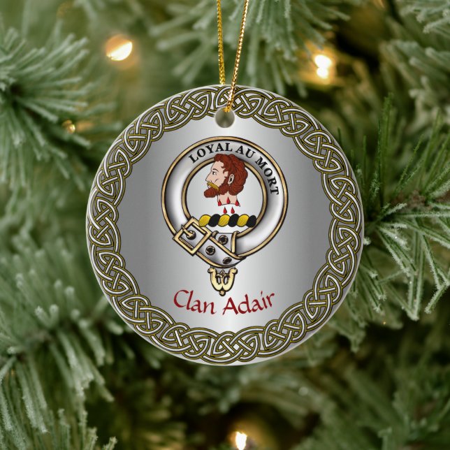 Adair Clan Badge & Tartan Thistle Personalized Keramik Ornament (Baum)