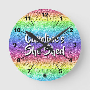 Add Name Change Any Text She Shed Sparkle Rainbow Runde Wanduhr