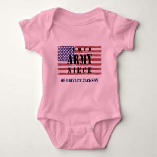 Addieren Sie Name Proud Army Niece Ihres Onkels Baby Strampler