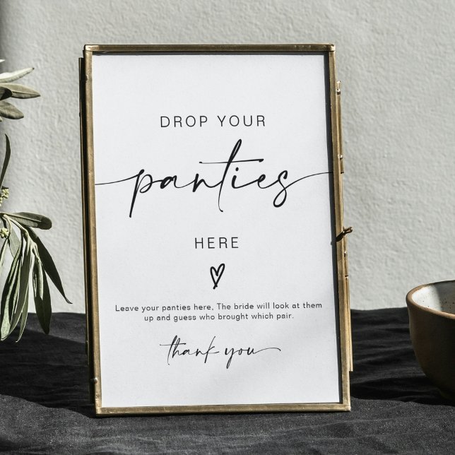 ADELLA Drop Your Panties Bachelorette Game Sign Poster (Von Creator hochgeladen)
