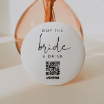 ADELLA Modern Bachelorette Kaufen Sie die Braut ei Button<br><div class="desc">Dieses Bachelorette-Button-Button verfügt über einen modernen, handgeschriebenen Schriftart mit der Formulierung "kaufe der Braut ein Getränk". Editieren Sie einfach alle Texte und Farben, um Ihren Veranstaltungsstil anzupassen. Dieser Knopf eignet sich perfekt für ein Brautparty oder ein Bachelorette Wochenende Party. HINZUFÜGEN SIE IHREN QR-CODE: ・ Holen Sie sich Ihren QR-Code von...</div>