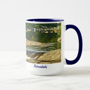 Adirondacks, N.Y.-Gebirgsstrom Tasse