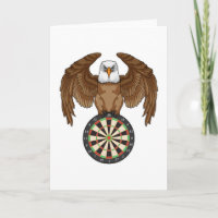 Adler bei Darts mit Dartboard