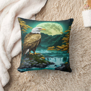 Adler in der Nähe des Wasserfalls unter Vollmond Kissen
