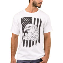 Adler mit amerikanischer Flagge auf Hochtouren